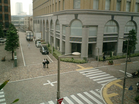 起業家に大手企業常務を引き合わせ。あきない総研にて。