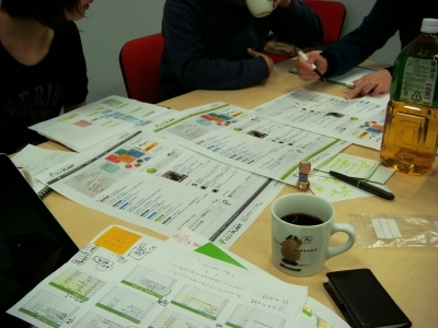 サイトの更新内容を作っています＆マグネットデザインのクリスマス（いまさらですが）