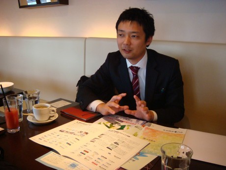 リバネスの坂本さん、来仙。